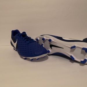 CLEATS